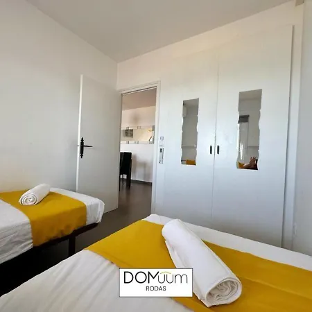 Domuum Holidays - Rodas Lägenhet *