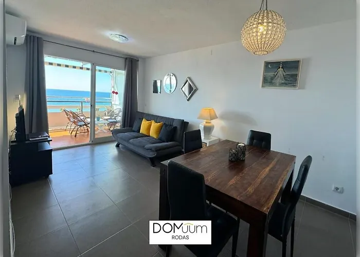 Domuum Holidays - Rodas Daire Salou